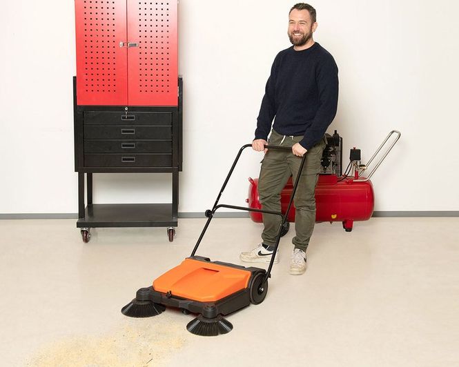 Hovedbilde Manuell Feiemaskin