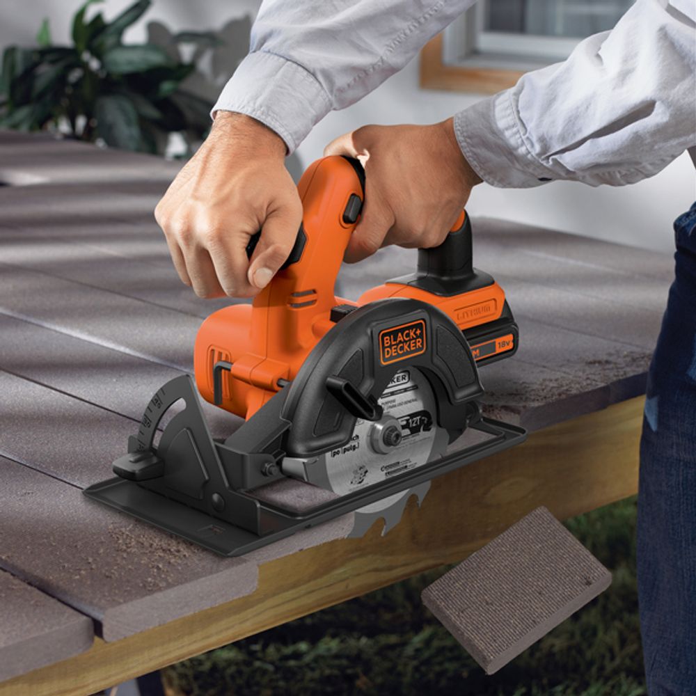 Black & Decker 18V sirkelsag 140MM naken BDCCS18N