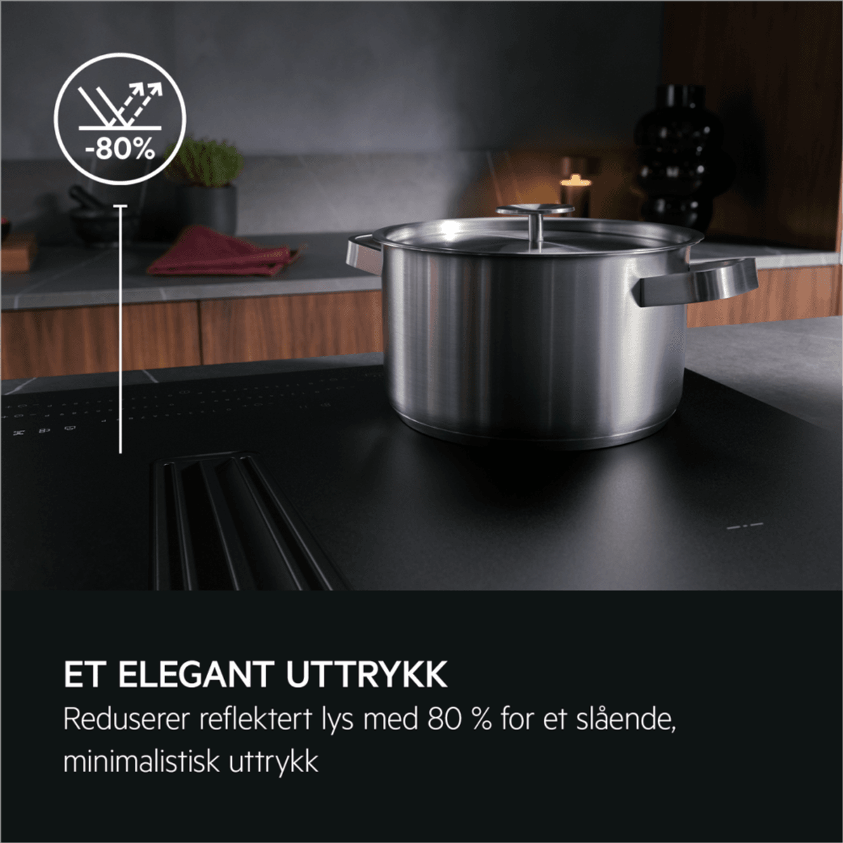AEG Induksjonstopp med integrert ventilator 80 cm TH84CC23CZ 949598326